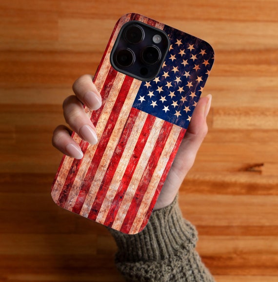 Rustic American Flag Phone Case: Patriotic USA Design