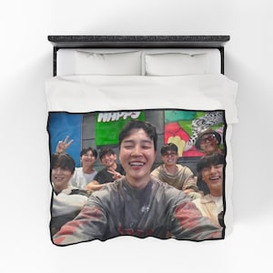 BTS 2025 OT7 Live Return Member Reunited Group Image Velveteen Plush Blanket Throw for BTS Room Bangtan Fan Collection