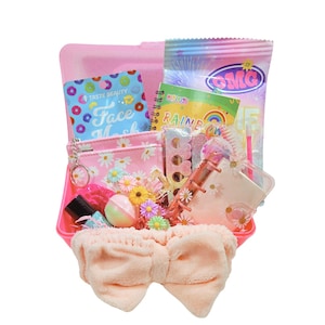 Personalized Glam Box, Tween Gift box, Teen gift box, Spa package, Pamper box, Preteen gift ,Birthday gift, Tween gift, Teen gift, self care