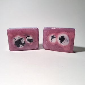 Pain de savon pour les mains inspiré de Pim Smiling Friends