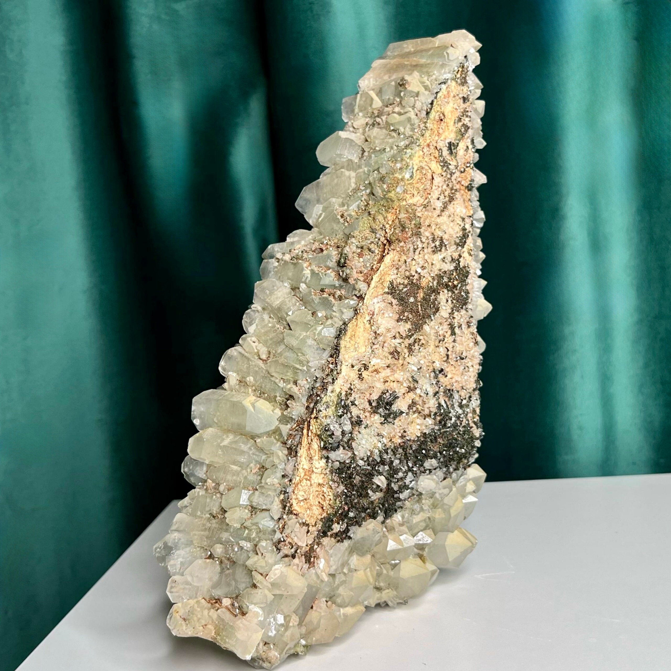 Big Epidote Quartz Crystals High Quality From Eastern Anatolian, Turkey