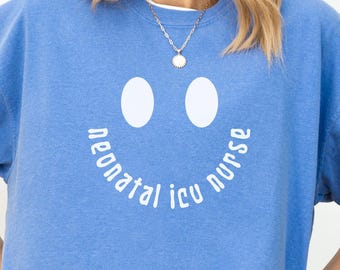 Comfort Colors® Neugeborenes Krankenschwester-Shirt, NICU-Krankenschwester-Geschenk, Intensivstation-Shirt, Krankenpflege-Studenten-Geschenk, passende Krankenschwester, NICU Rundhalsausschnitt, X337