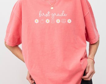 Erstklassiges Lehrer Shirt, 1st Klasse Lehrer Shirt, 1st Klasse Shirt für Lehrer, Grundschullehrer Shirt, Erstklässler Crew Geschenk, X042