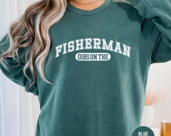 Me quedo con la sudadera de pescador, esposa de pescador, camiseta divertida de pescador, camiseta humorística de pesca, regalos de pesca para ella, regalo de esposa de pescador, C189