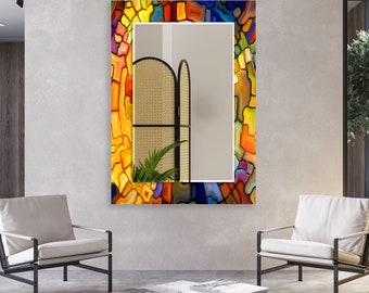 Asymmetrischer Wandspiegel aus gehärtetem Glas: Modernes Glasmalerei-Dekor