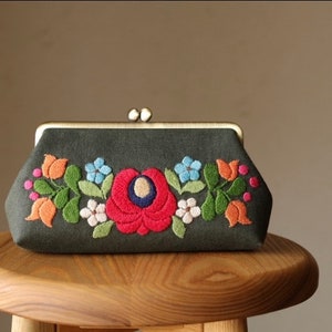 Japanese handmade natural linen flower wallet pouch,handmade linen pouch purse,linen wallet,cotton wallet