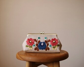 Japanese handmade embroidery flower pouch wallet ,kawaii handmade wallet,cute pouch