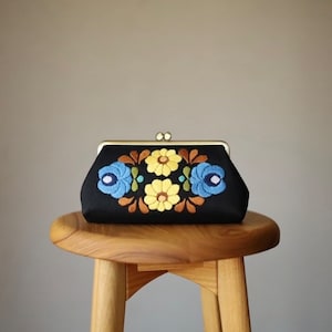 Japanese handmade embroidery wallet pouch,handmade linen wallet,luxury handmade purse