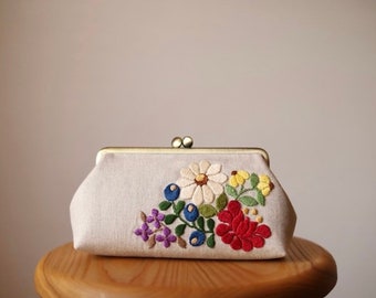 Japanese handmade embroidered natural linen flower pouch,japanese pouch,handmade wallet,linen wallet