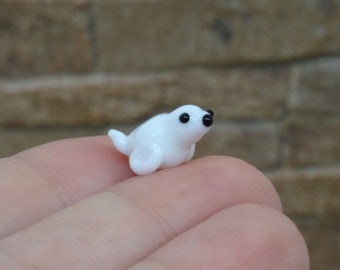 Glass figurines Seal figurine Glass seal Miniature seal Tiny glass animals Blown glass art Terrarium figurines Dollhouse figurines Polar