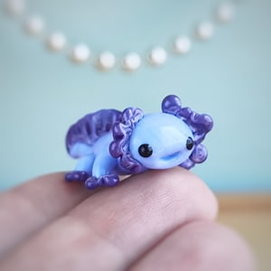 Glass figurines Axolotl figurine Glass Axolotl ornament Tiny Axolotl Miniature Axolotl Tiny glass animals Aquarium decoration