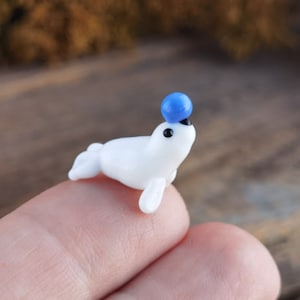 Glass figurines Seal figurine Glass seal Miniature seal Tiny glass animals Blown glass art Terrarium figurines Dollhouse figurines Polar