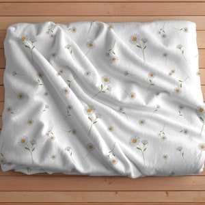 Daisy Flower Blanket, April Birth Month, Spring Flowers, Gift for Her, Summer Floral Blanket, Floral Baby Gift, Cute Daisy Baby Blanket
