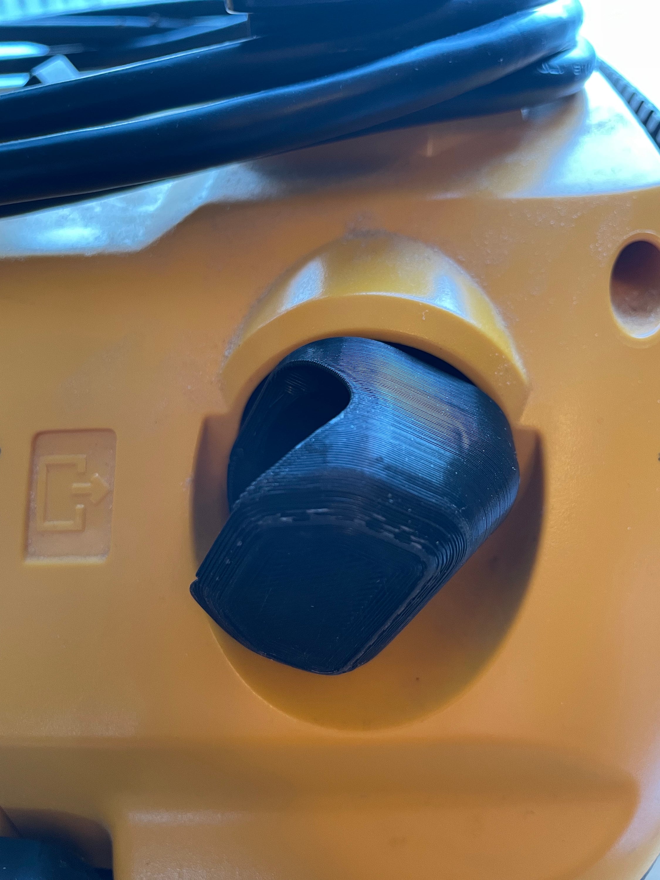 Dewalt Cordless Shop Vac Exhaust Flow Director for Model DCV580