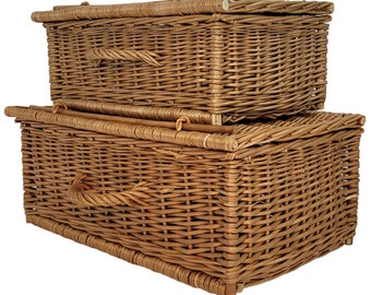 Wicker suitcases, 2 pieces, closed with a buckle