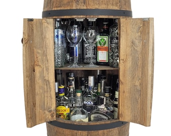 Bar rustique et élégant en tonneau de couleur wengé 80x50cm. Minibar tonneau avec porte. Casier à bouteilles de vin. Tonneau de bois