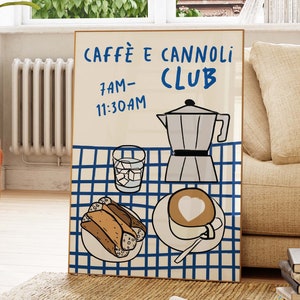 Puede incluir: Un fondo a cuadros azules y blancos con un cartel que dice "Caffe e Cannoli Club" con el horario de 7:00 AM a 11:30 AM. Hay un dibujo de una cafetera, un vaso de agua con hielo, un plato de cannoli y una taza de café con un corazón en la espuma.