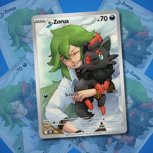 Puede incluir: Una carta coleccionable de "N's Zorua" con un personaje abrazando a una criatura negra y roja. La carta tiene un borde blanco, texto verde y negro y 70 PS. El fondo es azul claro con otras cartas.