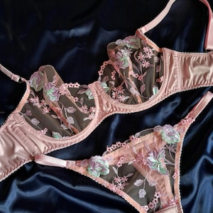 Flower lingerie set, satin lingerie set, pink, delicate lingerie, floral underwear