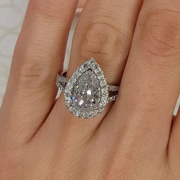 4.00 Ct Pretty Pear Cut Moissanite Engagement Ring, visible Halo moissanite Ring, Classic Pave Bridal Ring, Vintage Style Ring, Split Shank