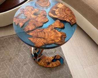 Handgemachter Epoxy Couchtisch - Olivenholz & Edelstahl