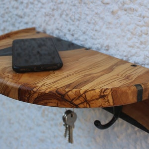 Schlüsselhalter mit rundem minimalistischem Regal, dekorativer Holzhalter im Eingangsbereich, Brieftaschenhalter, Brillenhalter, einzigartiger Schlüsselhalter, Olive, Epoxidharz