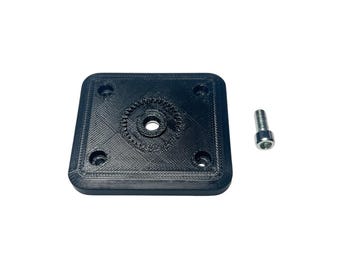 Quadlock base for GPS devices such as Garmin, Carpuride, etc. Various hole sizes available. Choose yours!