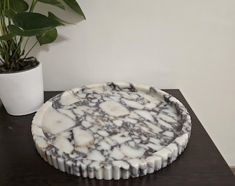 XXL Round Marble Tray With Fluted Edge: Table Top