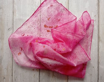 Foulard en soie rose et doré | Peint et teint à la main | Foulard en soie | 100 % soie | Cadeau pour femme | Unique en son genre