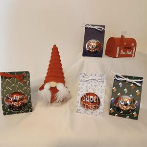 Super ATSEM Christmas ball