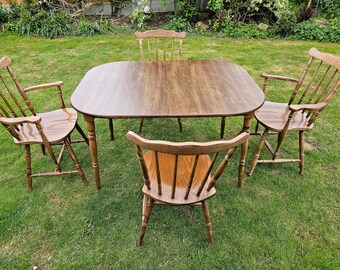 Pi Dinette Oak table and chairs