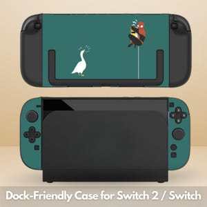 Könnte beinhalten: Teal-farbene und schwarze Nintendo Switch-Hülle mit einer Cartoon-Gans und einem Superhelden, der ein Buch liest. Die Hülle ist dockfreundlich und hat eine schwarze Basis. Der Text unten lautet "Dock-Friendly Case for Switch 2 / Switch."