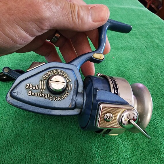 Shakespeare Convertible Vintage Fishing Reel Model 2410RL Shakespeare Convertible Vintage Fishing Reel Model 2410RL