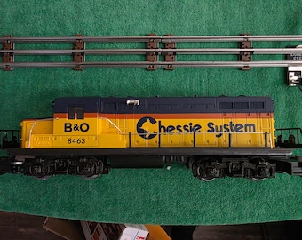 Lionel Chessie Limited Edition Diesel Locomotive GP-20 6-8463 027 gauge with factory box. The locomotive works as it should..