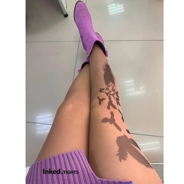 Transparent paterned Sheer Tights Woman Fashion Pantyhose with "Feather" tattoo print. 40den.