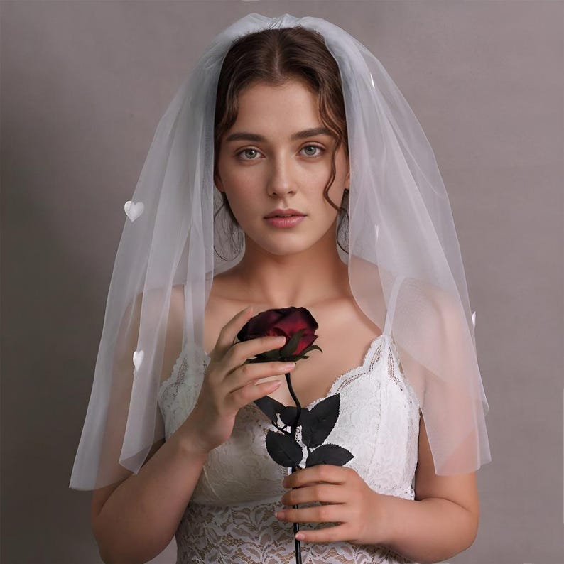 Short Veil with Hearts, White Elbow Veil, Short Bridal Veil for Wedding, Hen Do Veil, Bridal Party Gifts for Bridesmaids, Ivory Elbow Veil image 5