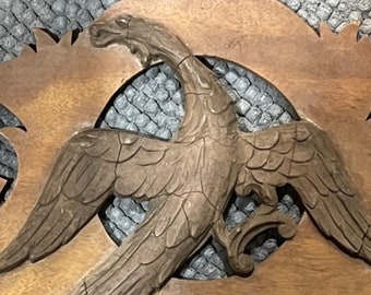 18th Century American Eagle Wood Sculpture on Wooden Crest