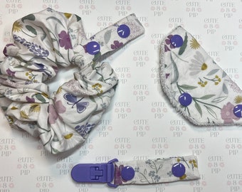 Cute White Flowers and Daisies, Tubie Scrunchie, Port Cover and Tubie Clip for Feeding Tubes and other medical devices