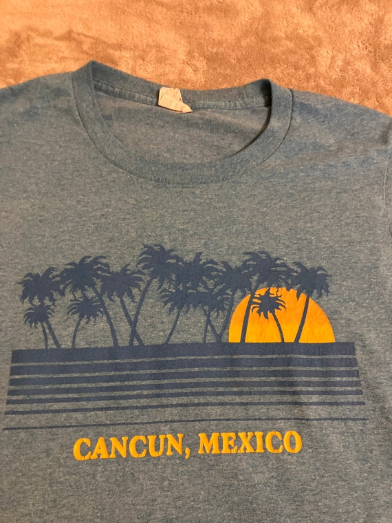 Vintage Cancun Mexico T-shirt