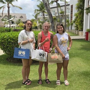 Aruba, Cabo, Jamaica, Greece, Hawaii, and Mexico destination wedding guest, bride, groom, bridesmaids, bachelorette trip, girls trip, ladies weekend, 40th birthday beach bag jute totes, beach vacation bag, white family trip bags