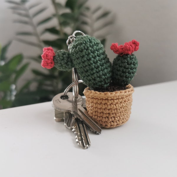 Schlüsselanhänger - Kaktus - Handgefertigt - Häkelpflanzen - Amigurumi - Gehäkelt - Accessoires - Anhänger