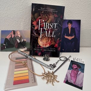 The First Fall – podpisany egzemplarz + pakiet gadżetów