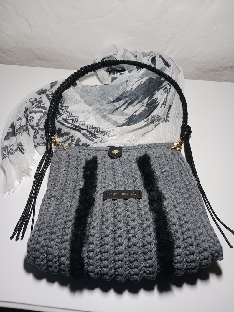 Grey crochet handbag with vintage-inspired handle, Stylish crochet purse, Elegant bag with vintage charm, Handmade urban style purse image 1
