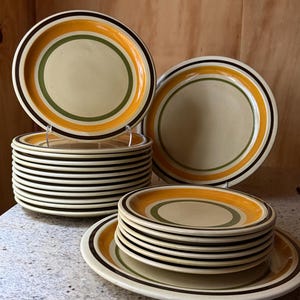 Ceramica Castellania Vintage Italian Stoneware Talerze – 20-elementowy zestaw obiadowy w odcieniach ziemi zdjęcie 12