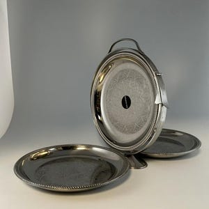 Vintage Alessi “Ceselliera” – Italian Stainless Steel Bonbonnière – Mechanical 3-Compartment Serving Dish – Mid-Century Modern Design