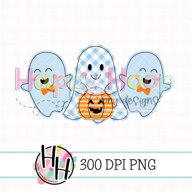 Op de afbeelding: Drie cartoon-geesten met blauw-wit geruite patronen. De middelste geest houdt een jack-o'-lantern-pompoen vast. De geesten glimlachen en dragen strikjes. De tekst "Happy Hoo" is zichtbaar in de afbeelding.