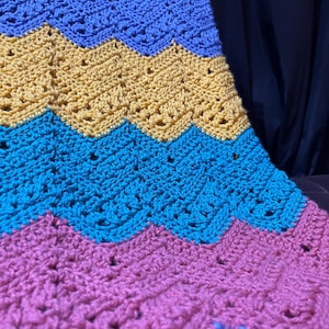 Stitch Medley Chevron Blanket image 1