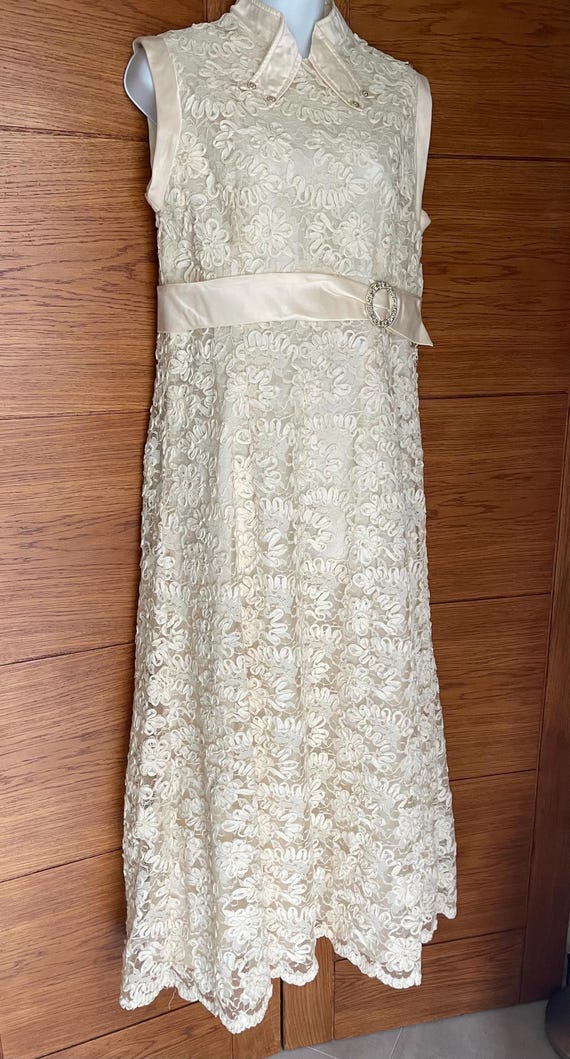 1960s True Vintage Cream Lace Maxi Dress, Ribbon Detail, Size 12 1960s True Vintage Cream Lace Maxi Dress, Ribbon Detail, Size 12