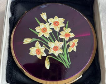 Set di portacipria Stratton Floral degli anni '60, completo di setaccio, piumino, pochette e scatola, in ottime condizioni.