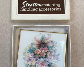 1960年代 ストラットン リップビュー、ウェッジウッド サイン入り